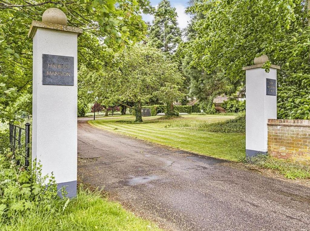 Entrance.jpg