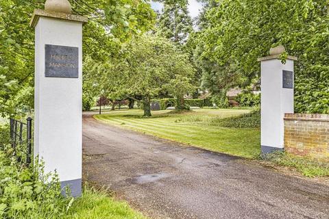 3 bedroom character property for sale, Hamels Park, Westmill SG9