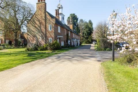 3 bedroom character property for sale, Hamels Park, Westmill SG9