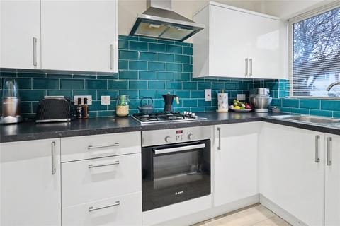 undefined, Knightswood, Surrey GU21