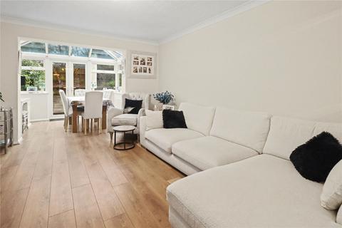 undefined, Knightswood, Surrey GU21