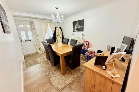 undefined, Parvills, Waltham Abbey