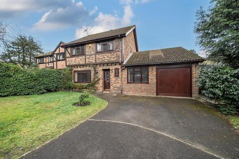 4 bedroom detached house to rent, Lyndhurst Close, Bracknell, Berkshire, RG12