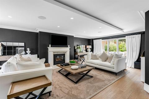 6 bedroom detached house for sale, Longaford Way, Hutton Mount, Brentwood