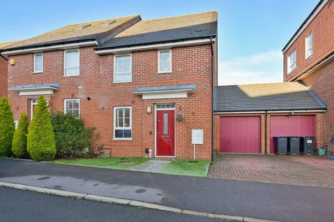 3 bedroom semi-detached house for sale, Woodwhite Way, Hemel Hempstead, HP2