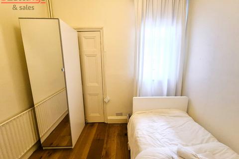 undefined, LONDON, NW4