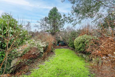 4 bedroom semi-detached house for sale, Waverley Road, Hertfordshire AL3
