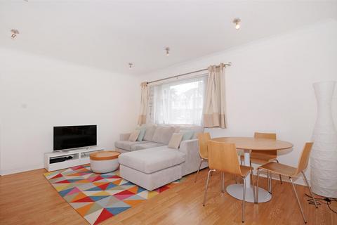 2 bedroom ground floor flat to rent, Grange Road, Ealing, W5