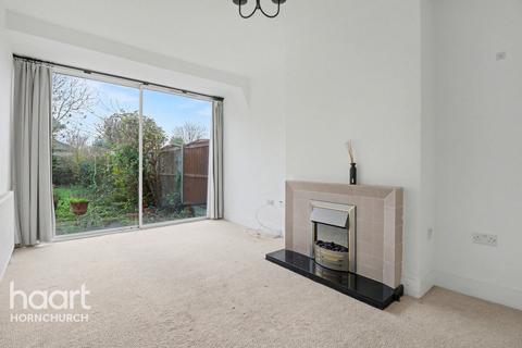 3 bedroom semi-detached house for sale, Devonshire Road, Hornchurch