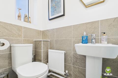 undefined, BLOXHAM CLOSE, BASINGSTOKE, RG24
