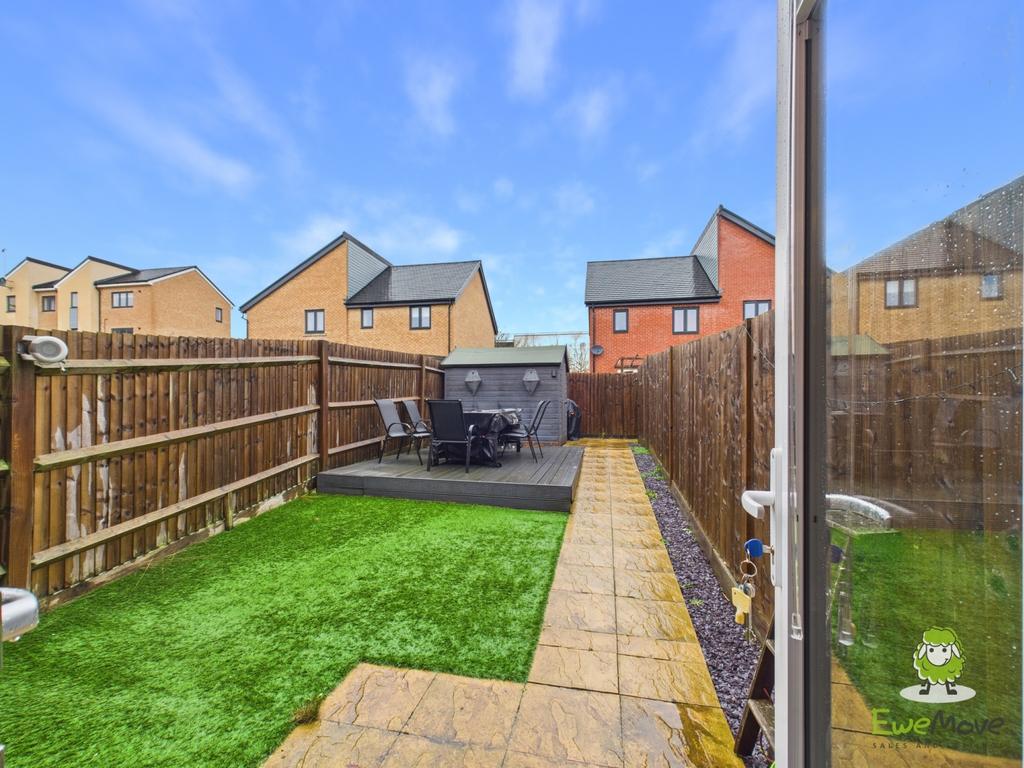 Ewe Move Estate Agents Basingstoke -Bloxham Close -