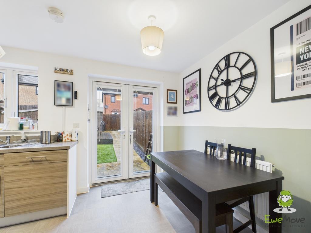 Ewe Move Estate Agents Basingstoke -Bloxham Close -
