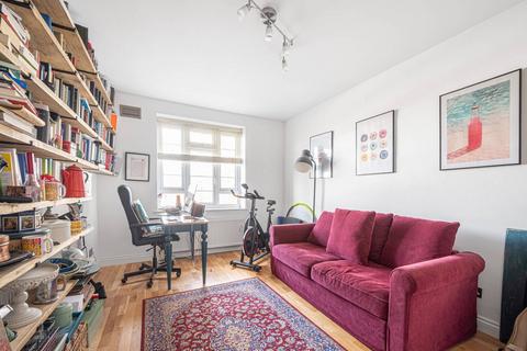 2 bedroom flat for sale, Great North Road, East Finchley, London, N2