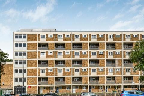 Cambridge Heath Road, E1