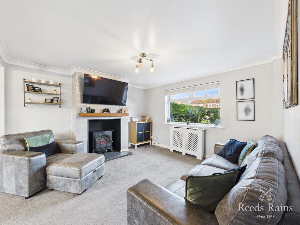 Sitting/Dining Room