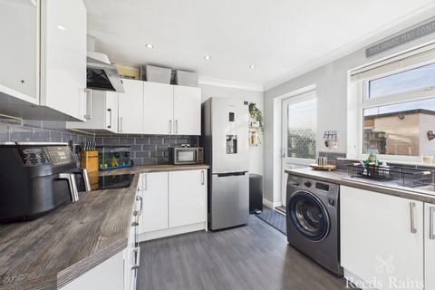 4 bedroom terraced house for sale, Westfield, Hull HU12