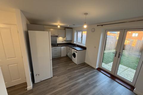 3 bedroom semi-detached house to rent, Bedlams Close, Fareham PO15