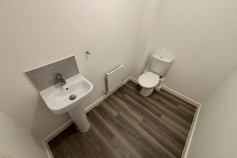 3 bedroom semi-detached house to rent, Bedlams Close, Fareham PO15
