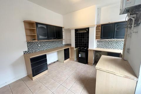 2 bedroom terraced house to rent, Illingworth Road, Lancashire PR1