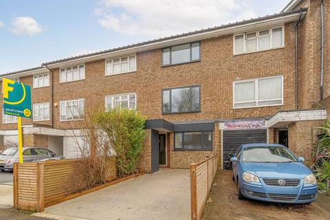 4 bedroom terraced house to rent, Ravensdale Gardens, Crystal Palace, London, SE19