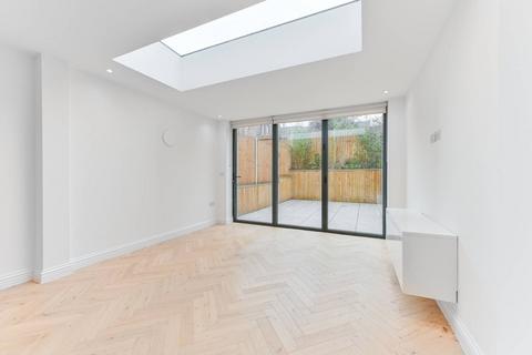 4 bedroom terraced house to rent, Ravensdale Gardens, Crystal Palace, London, SE19