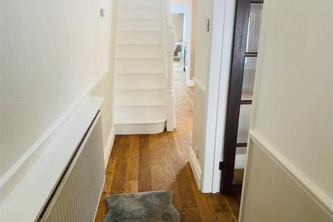 3 bedroom terraced house for sale, Holmesdale Road, London