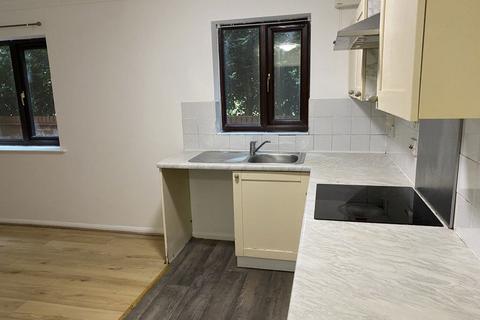 2 bedroom flat to rent, Monument Court, Eastfield, Peterborough, PE1 4NB