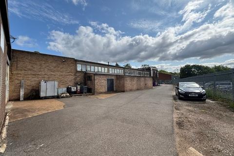 Factory to rent, Oakridge Rd High Wycombe HP11 2PF