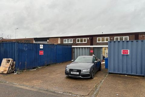 Industrial development to rent, 27A-30 Great Hollands Sq Bracknell RG12 8UX