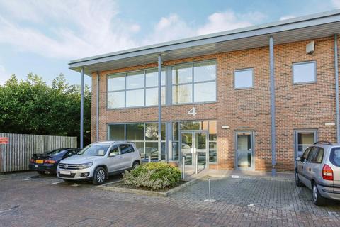 Office to rent, White Lion Rd Amersham HP7 9FB