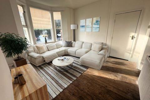 2 bedroom apartment to rent, CLIFTON ROAD, NEWPORT, NP20 4EW