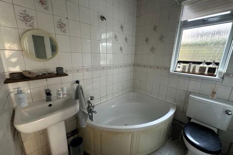 2 bedroom apartment to rent, CLIFTON ROAD, NEWPORT, NP20 4EW