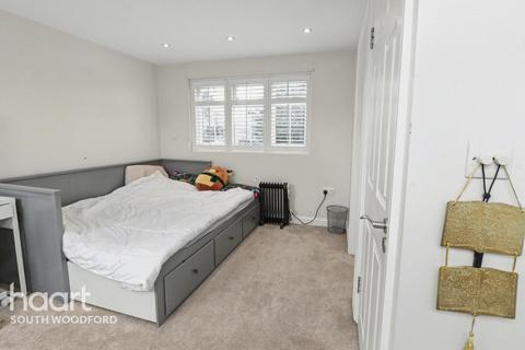 undefined, Westview Drive, Woodford green