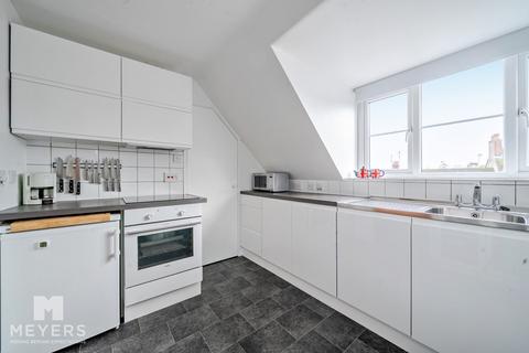 2 bedroom apartment for sale, palace Court, Dorchester, DT1 1