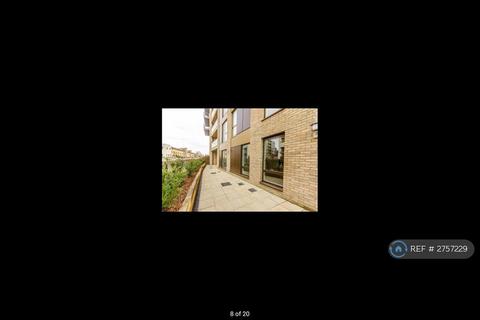 3 bedroom flat to rent, Pheonix Works, London, E1