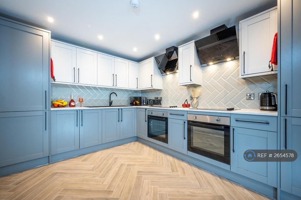 Communal Kitchen