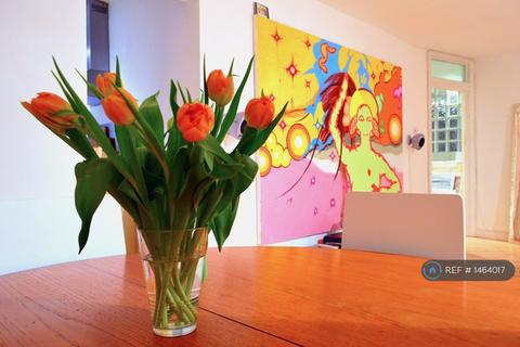 1 bedroom penthouse to rent, Marshalsea Road, London, SE1