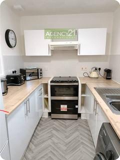 2 bedroom maisonette for sale, Clarence Road, Manor Park, E12