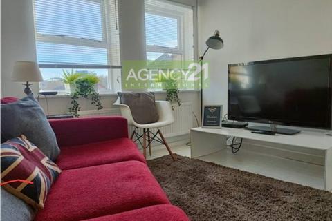 2 bedroom maisonette for sale, Clarence Road, Manor Park, E12