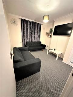 2 bedroom flat to rent, Derrick Gardens, London SE7