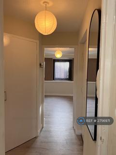 2 bedroom flat to rent, The Drive, Peterborough, PE3