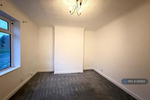3 bedroom end of terrace house to rent, Avenue Road, Wath-Upon-Dearne, Rotherham, S63