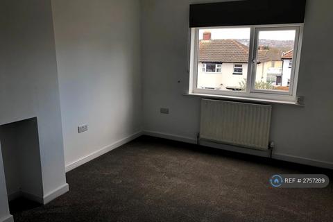 1 bedroom end of terrace house to rent, Woodside View, Leeds, LS4
