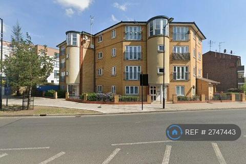 2 bedroom flat to rent, Eastway, London, E9
