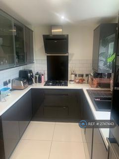 2 bedroom flat to rent, Eastway, London, E9