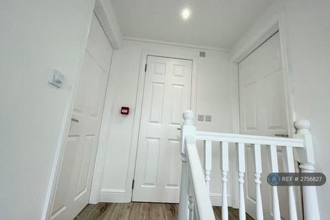 1 bedroom in a house share to rent, London, London, SE6