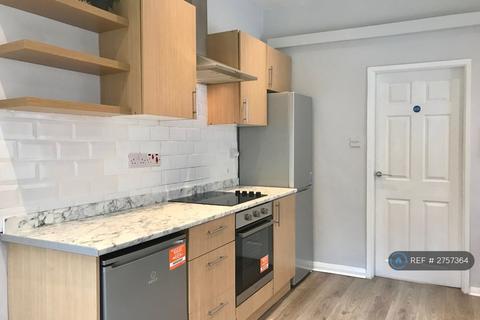 4 bedroom terraced house to rent, Albany Road, Coventry, CV5