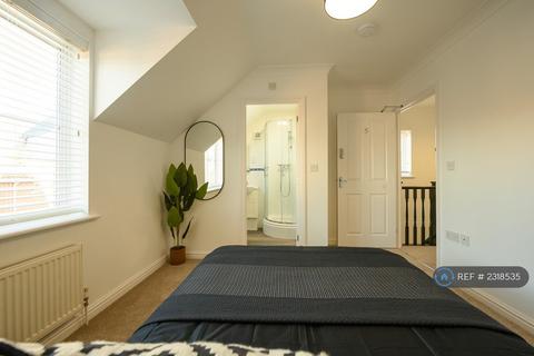 1 bedroom in a house share to rent, Maurice Rae Close, Norwich, NR3