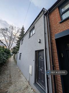 2 bedroom semi-detached house to rent, Wembury Mews, London, N6