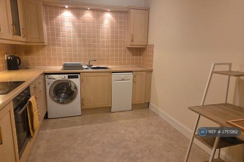 2 bedroom flat to rent, West Silvermills Lane, Edinburgh, EH3